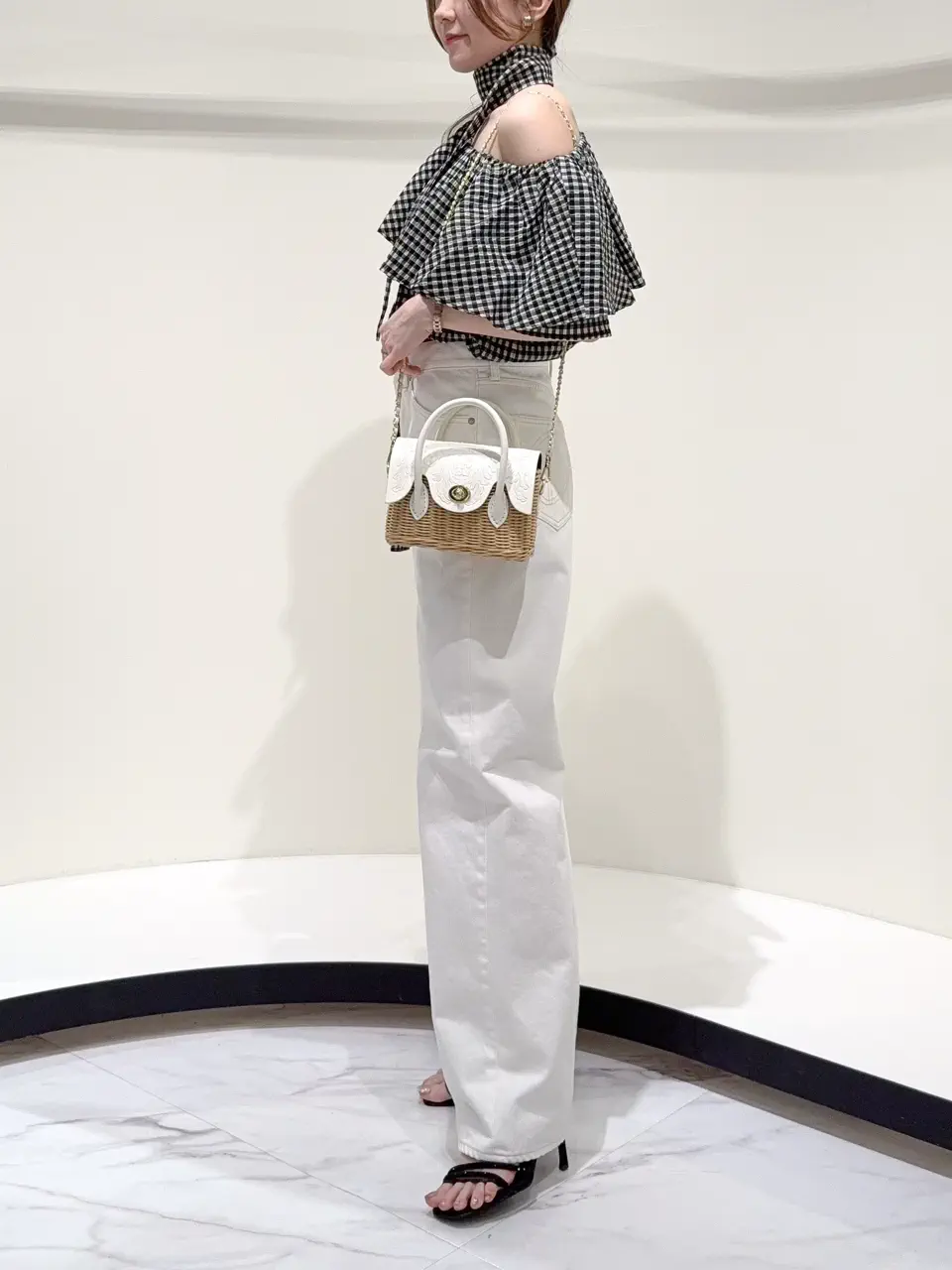 GRACE CONTINENTAL Suzuka コーディネート画像