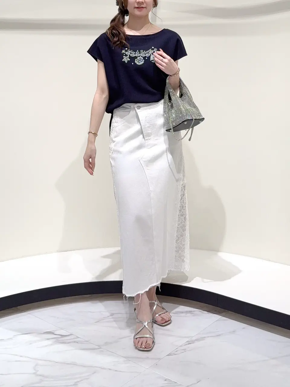 GRACE CONTINENTAL Suzuka コーディネート画像