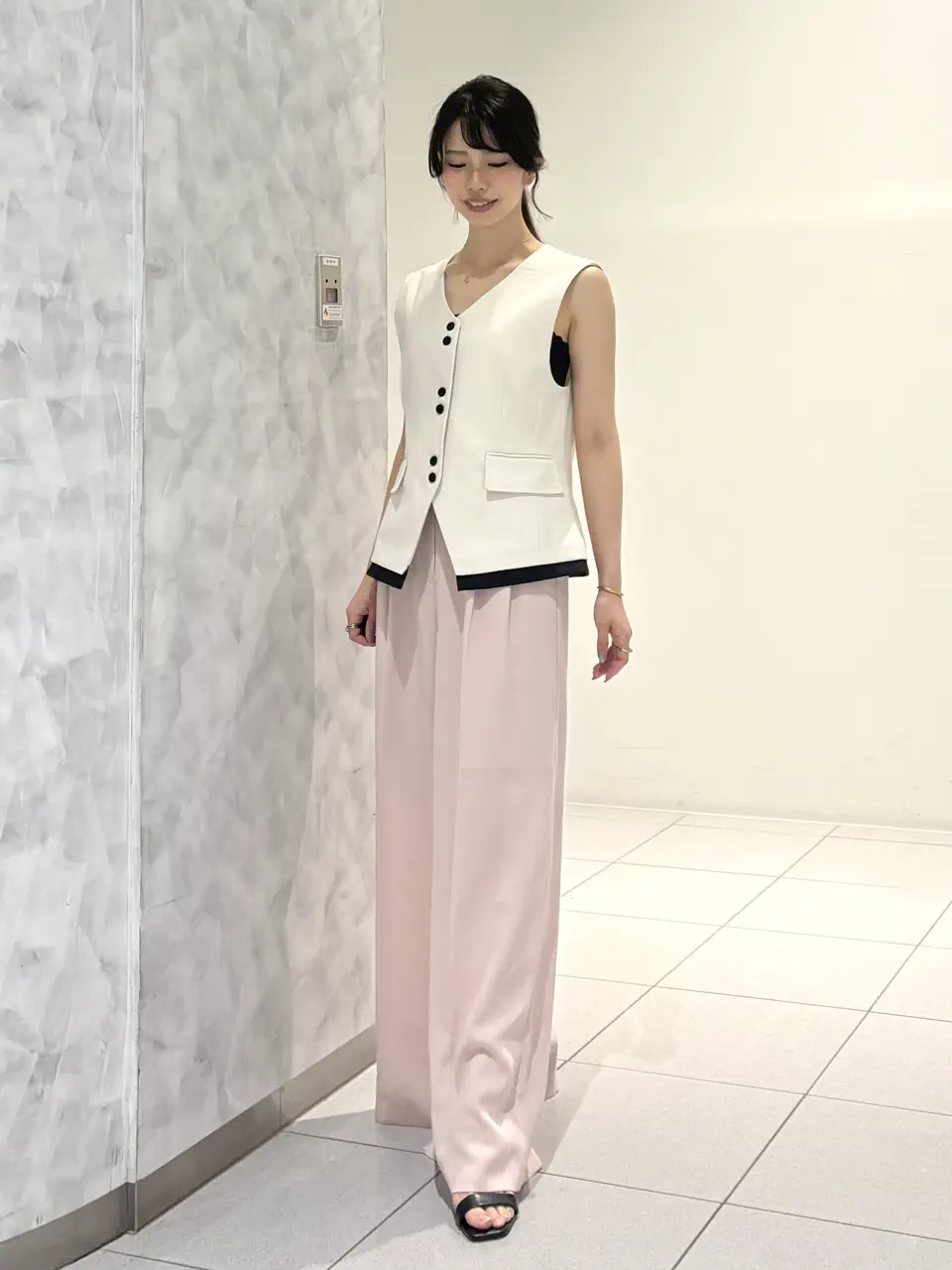 GRACE CONTINENTAL FUKUSHIMA YURIE コーディネート画像