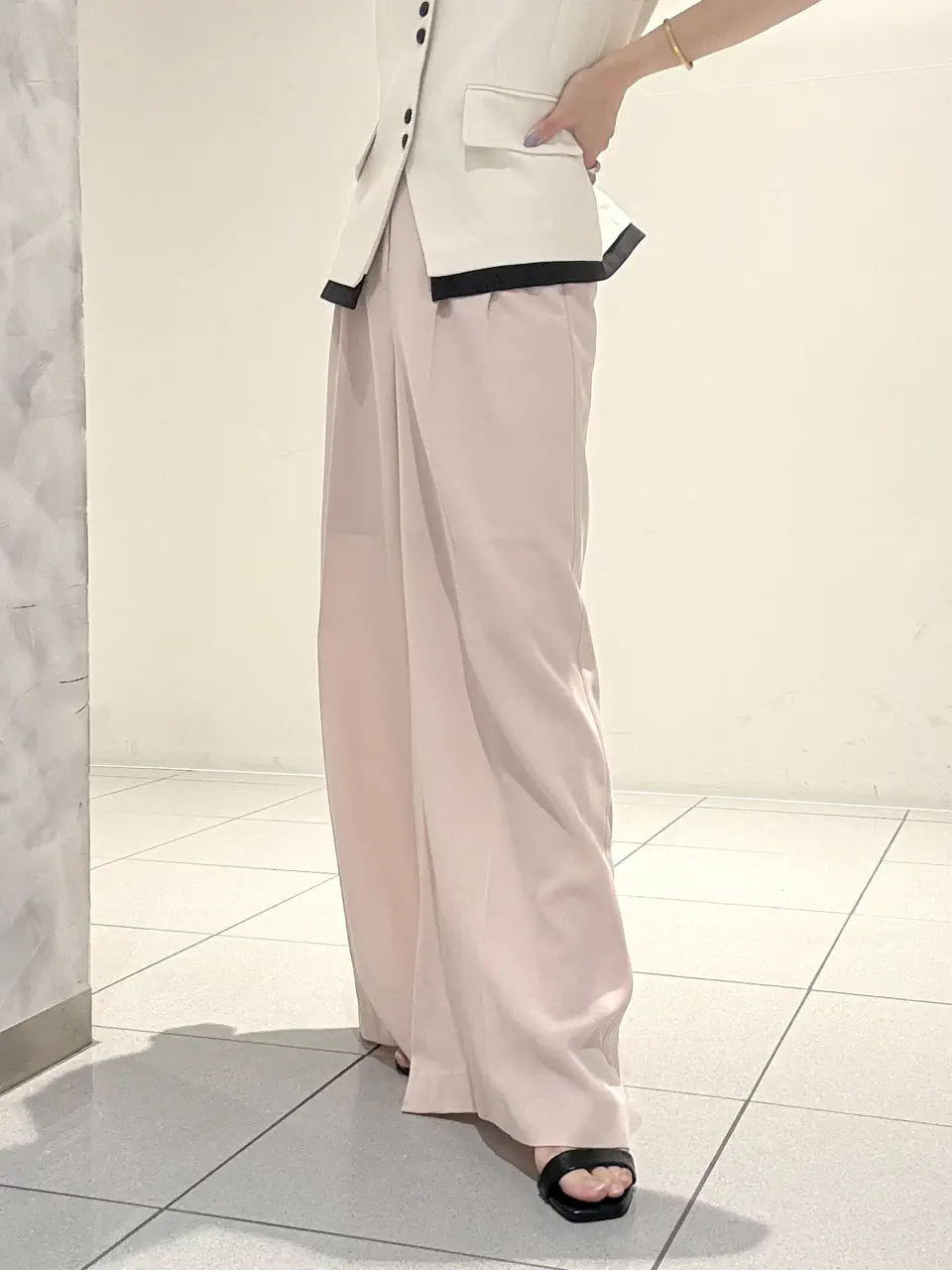 GRACE CONTINENTAL FUKUSHIMA YURIE コーディネート画像
