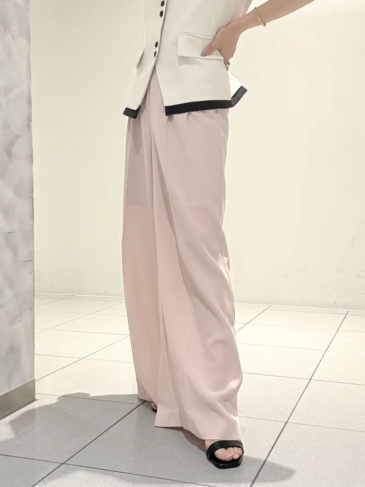 GRACE CONTINENTAL FUKUSHIMA YURIE コーディネート画像