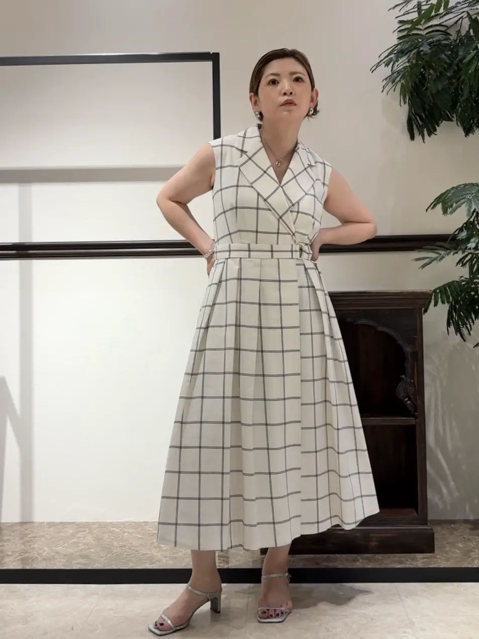 GRACE CONTINENTAL N.YURI コーディネート画像