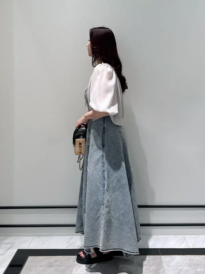 GRACE CONTINENTAL MOMOKO コーディネート画像