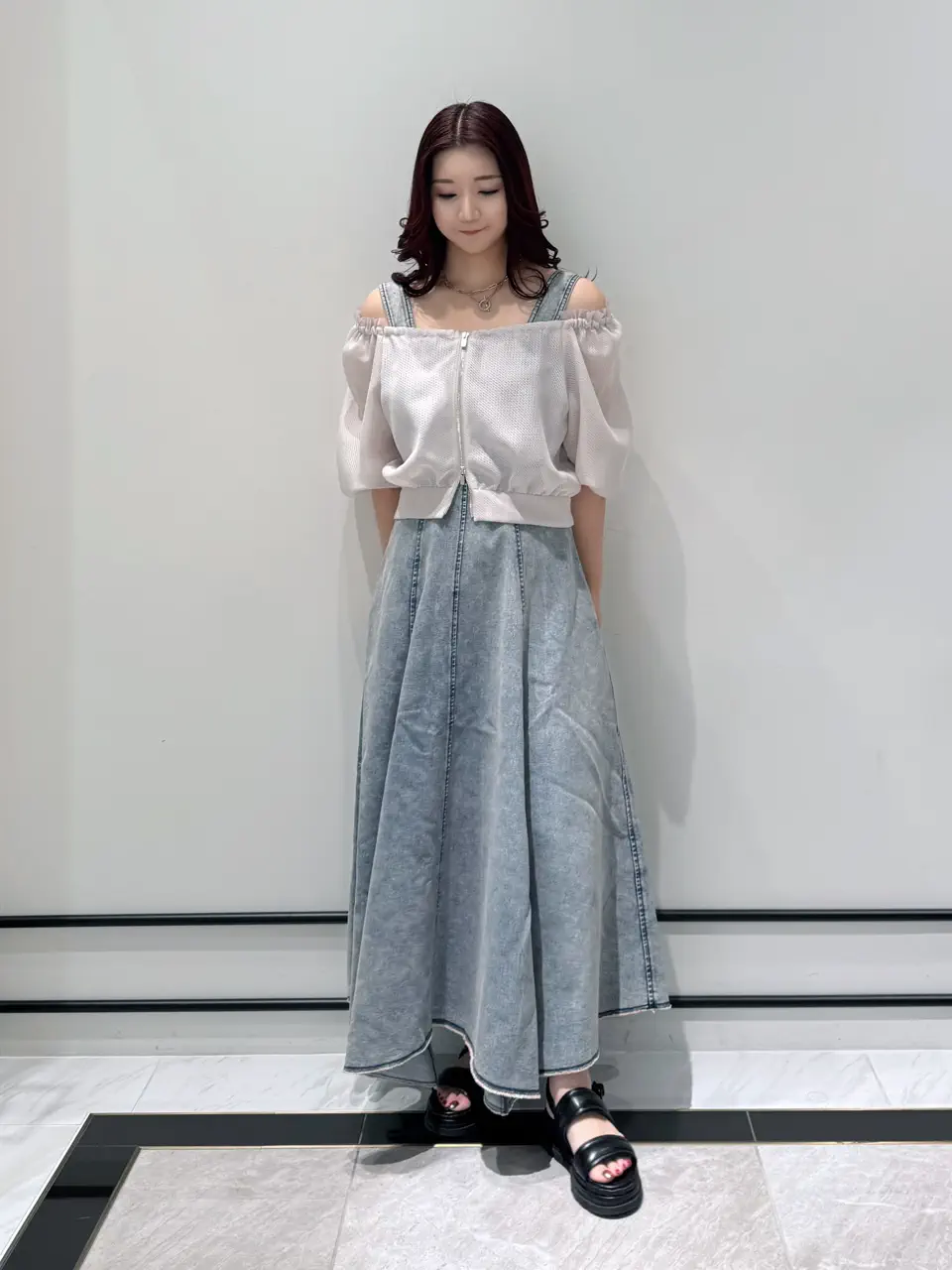 GRACE CONTINENTAL MOMOKO コーディネート画像