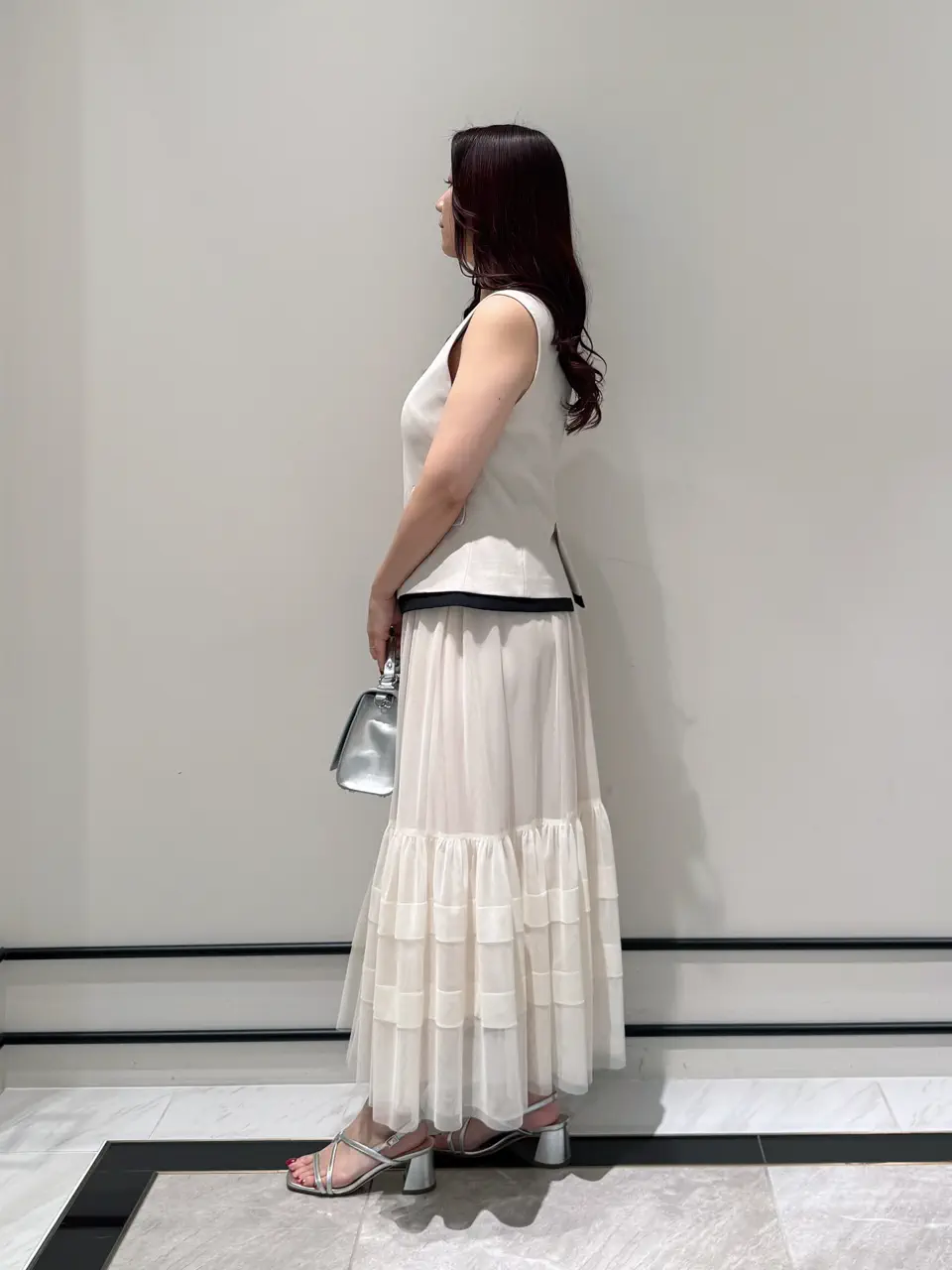 GRACE CONTINENTAL MOMOKO コーディネート画像