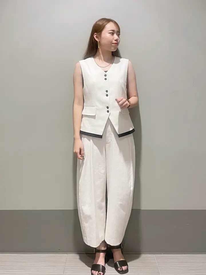 GRACE CONTINENTAL 細川　もなみ コーディネート画像
