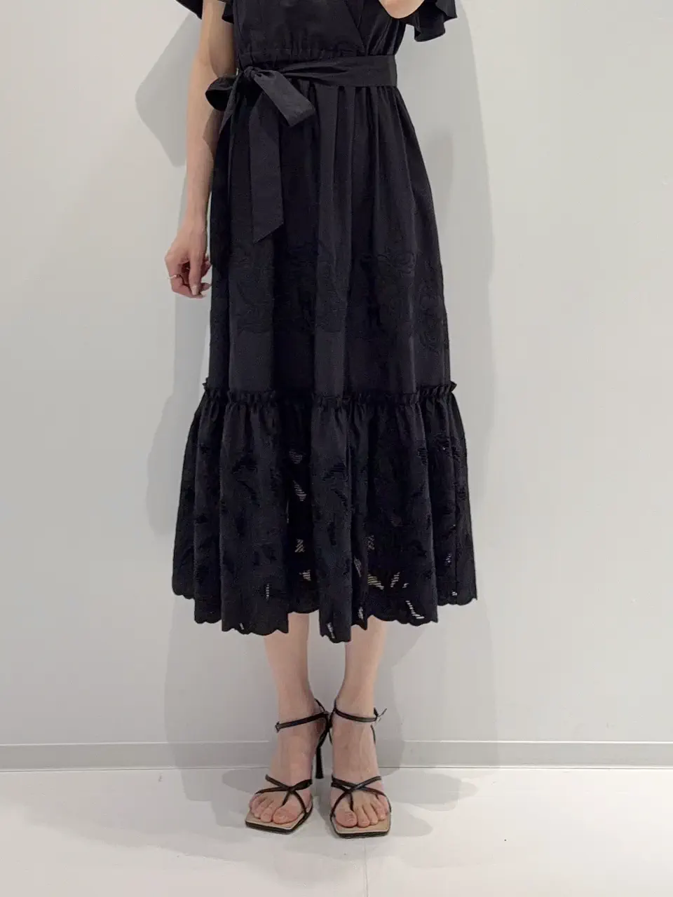 GRACE CONTINENTAL 亀田 未希 コーディネート画像