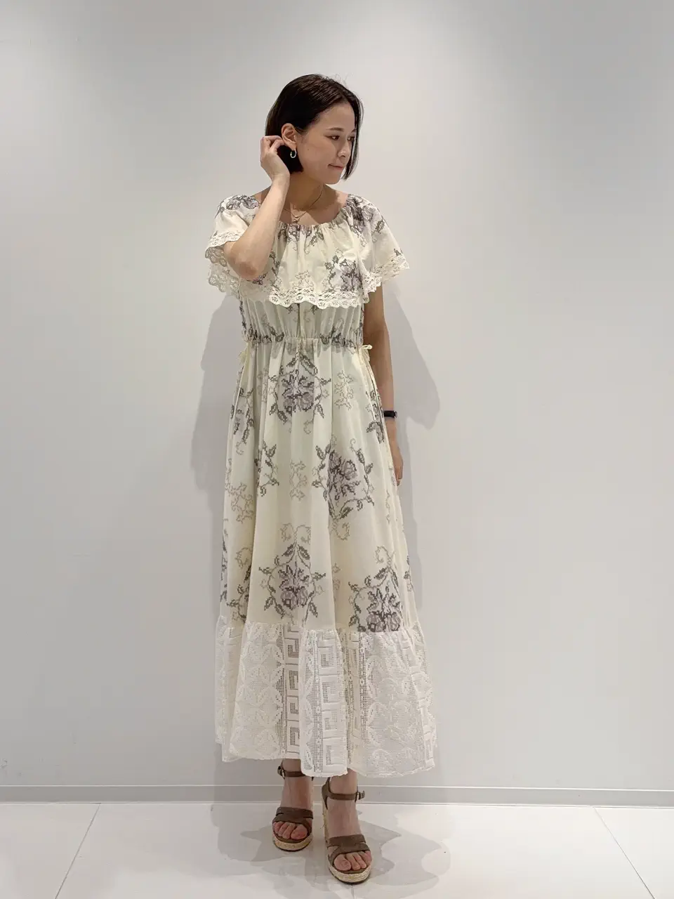 GRACE CONTINENTAL 亀田 未希 コーディネート画像