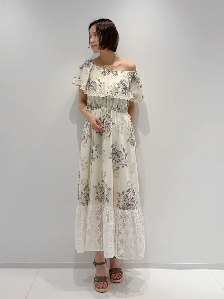 GRACE CONTINENTAL 亀田 未希 コーディネート画像