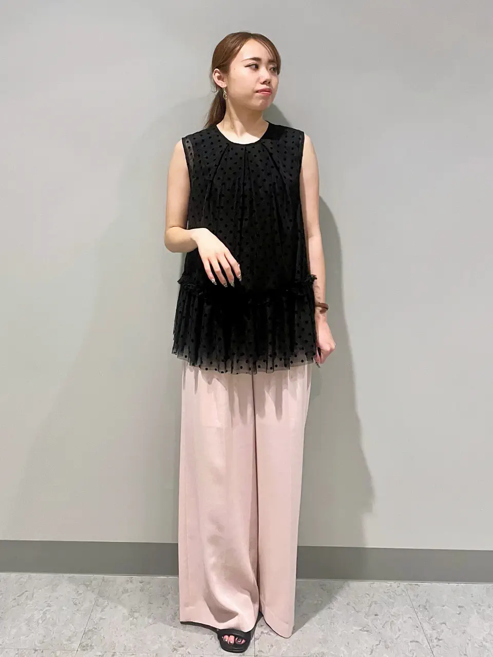GRACE CONTINENTAL 細川　もなみ コーディネート画像