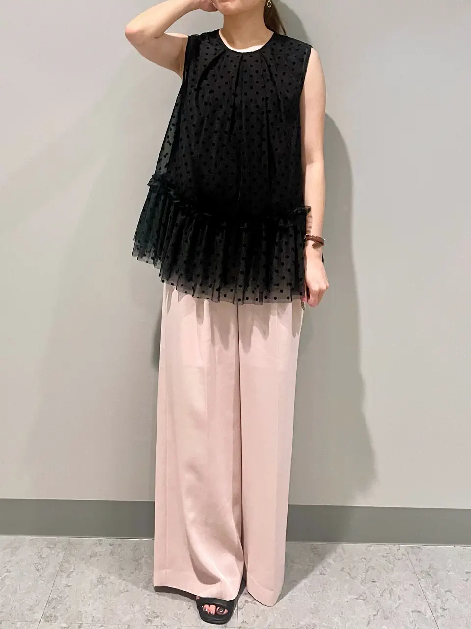GRACE CONTINENTAL 細川　もなみ コーディネート画像