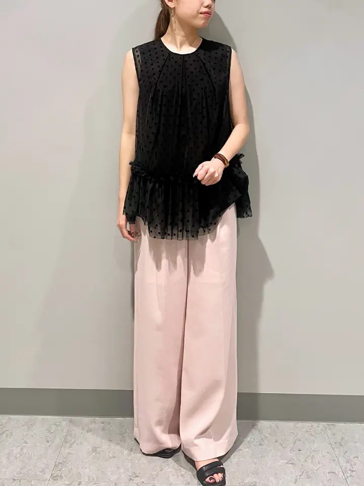GRACE CONTINENTAL 細川　もなみ コーディネート画像