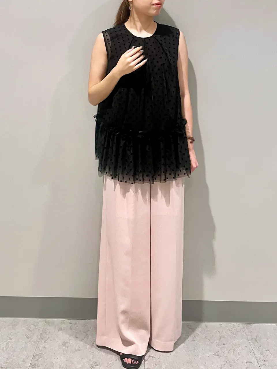GRACE CONTINENTAL 細川　もなみ コーディネート画像