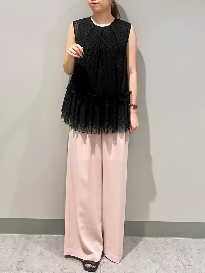 GRACE CONTINENTAL 細川　もなみ コーディネート画像