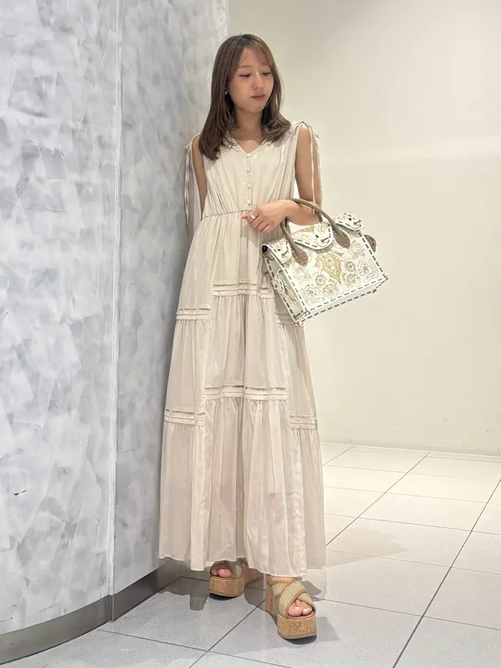 GRACE CONTINENTAL 岩永 春佳 コーディネート画像