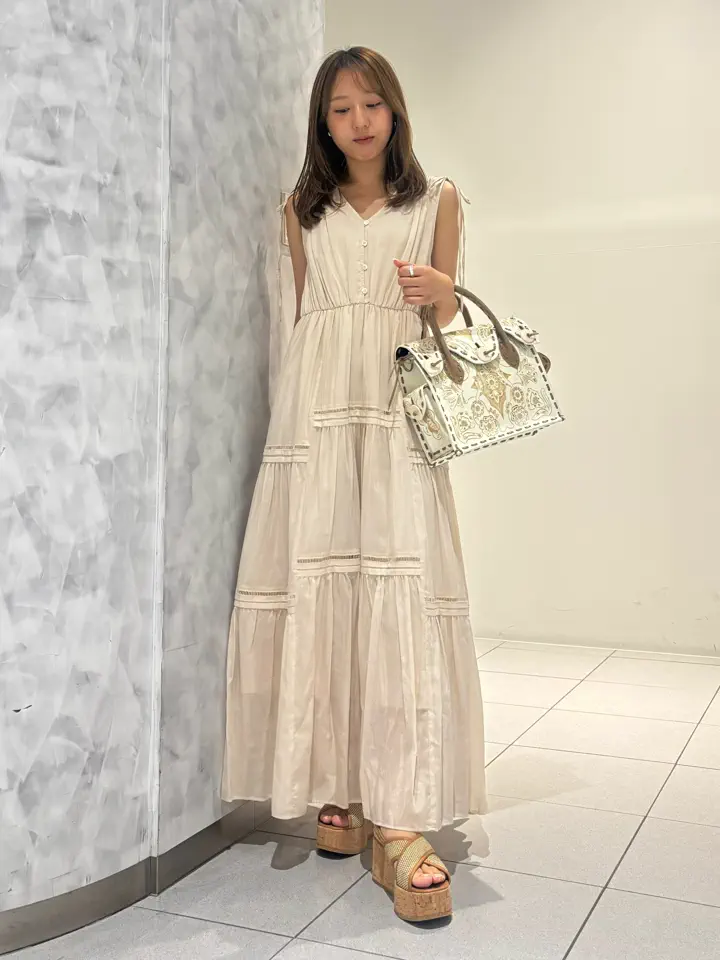 GRACE CONTINENTAL 岩永 春佳 コーディネート画像