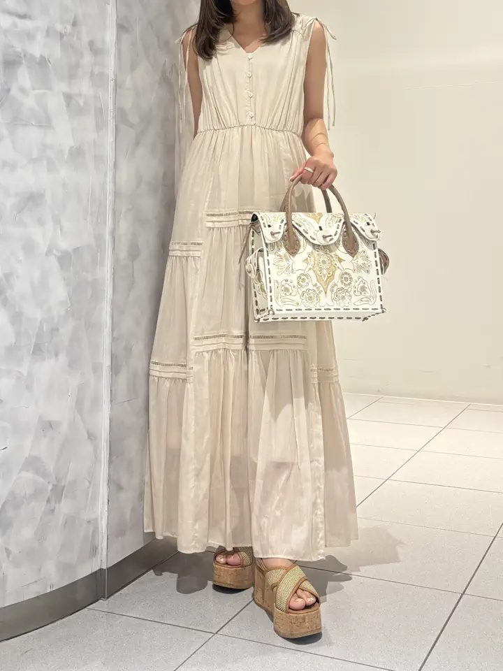 GRACE CONTINENTAL 岩永 春佳 コーディネート画像