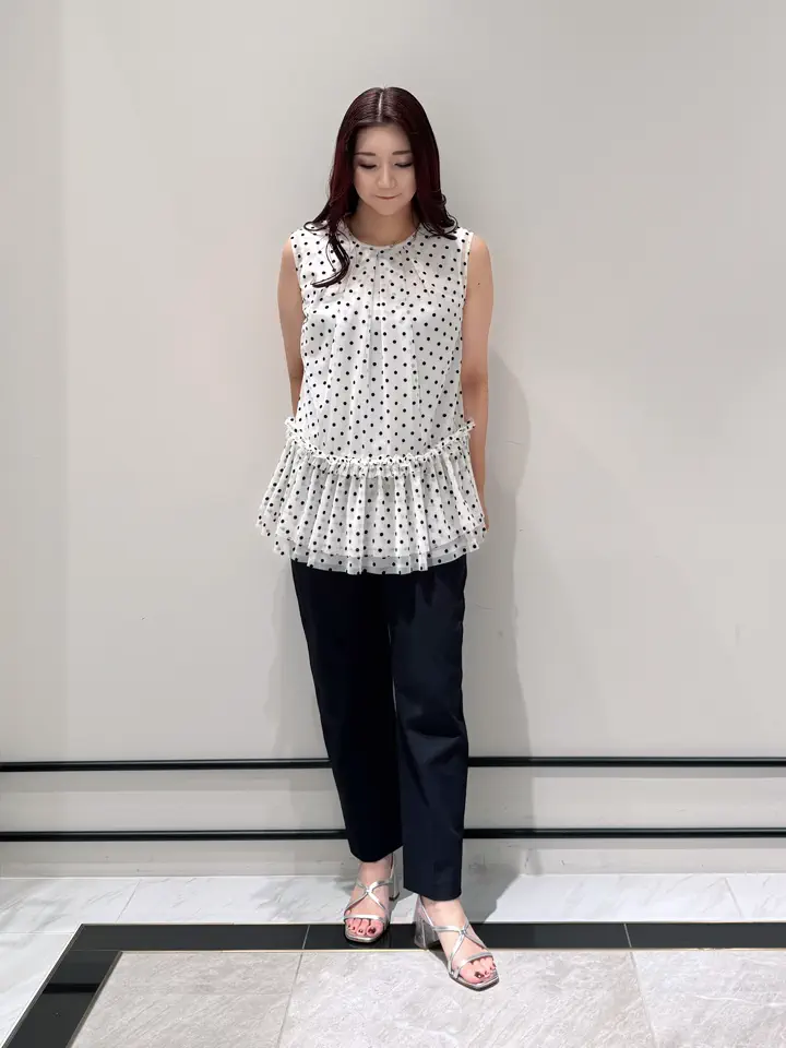 GRACE CONTINENTAL MOMOKO コーディネート画像