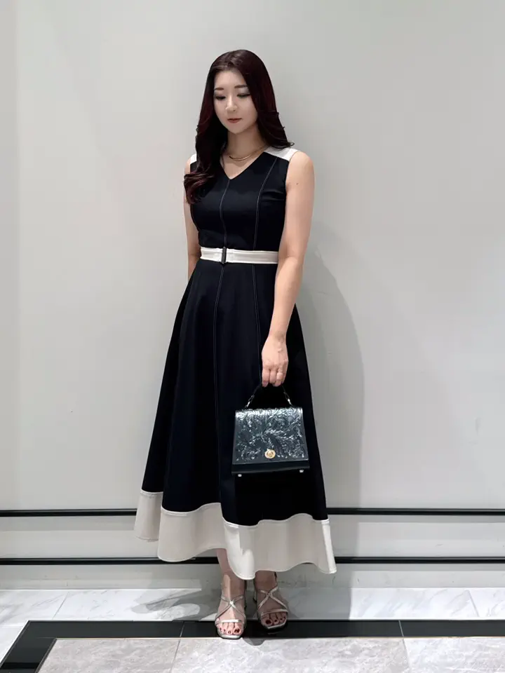 GRACE CONTINENTAL MOMOKO コーディネート画像
