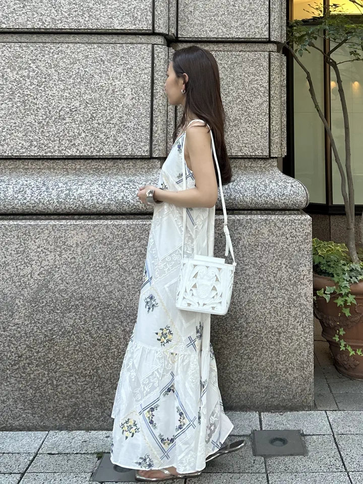 GRACE CONTINENTAL ERINA KATO コーディネート画像
