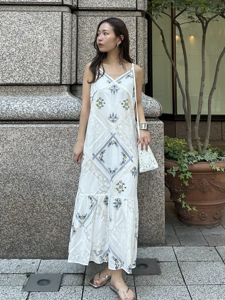 GRACE CONTINENTAL ERINA KATO コーディネート画像