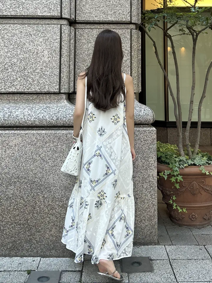 GRACE CONTINENTAL ERINA KATO コーディネート画像