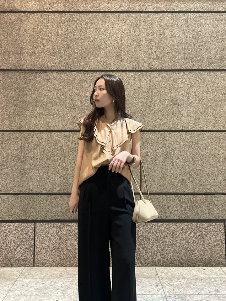 GRACE CONTINENTAL ERINA KATO コーディネート画像