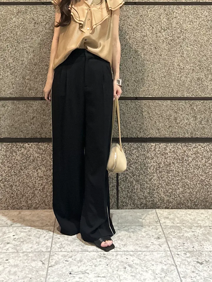 GRACE CONTINENTAL ERINA KATO コーディネート画像