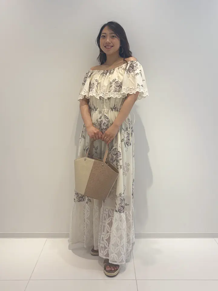 GRACE CONTINENTAL HIGASHIGAWA.R コーディネート画像
