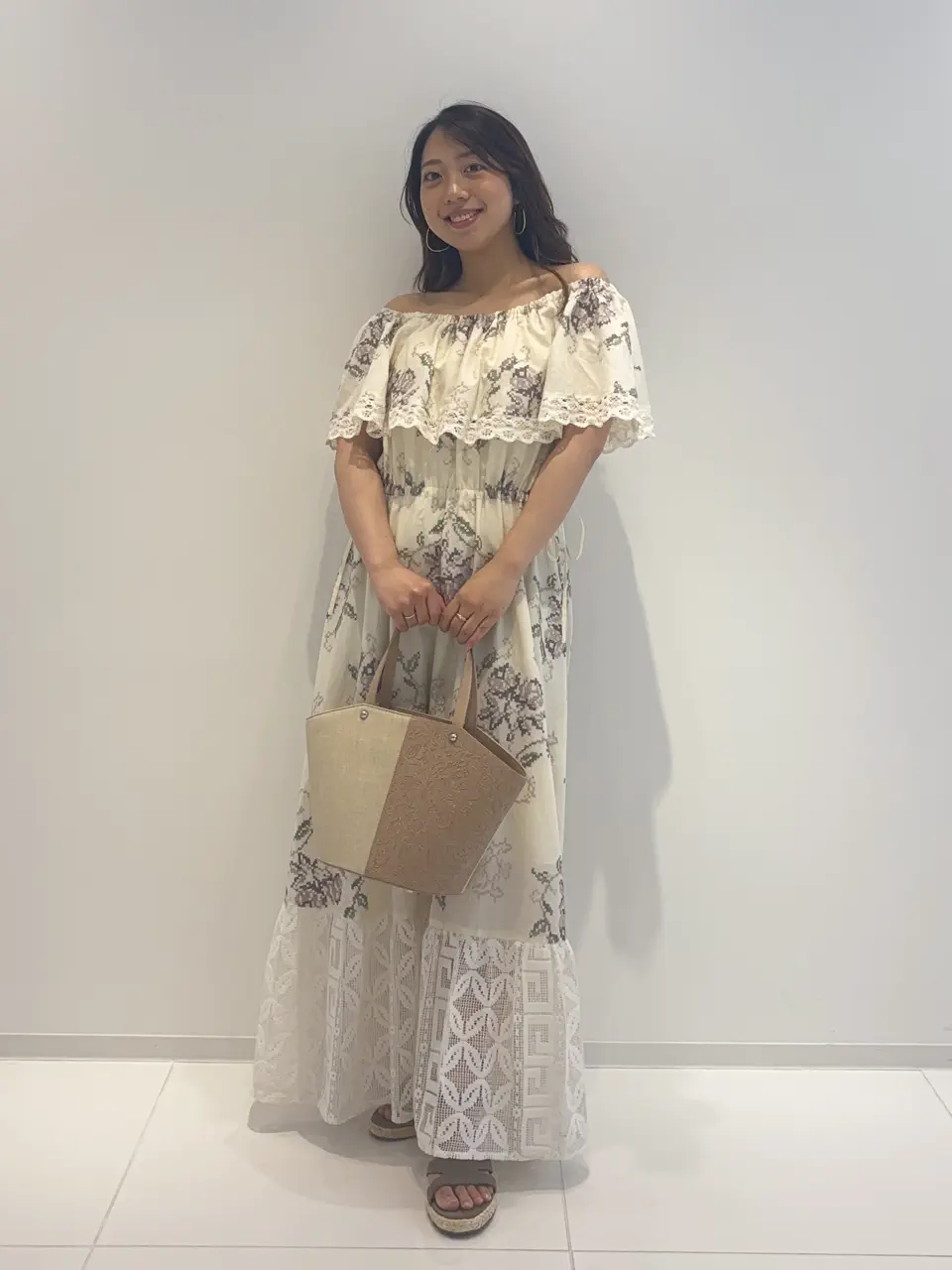 GRACE CONTINENTAL HIGASHIGAWA.R コーディネート画像