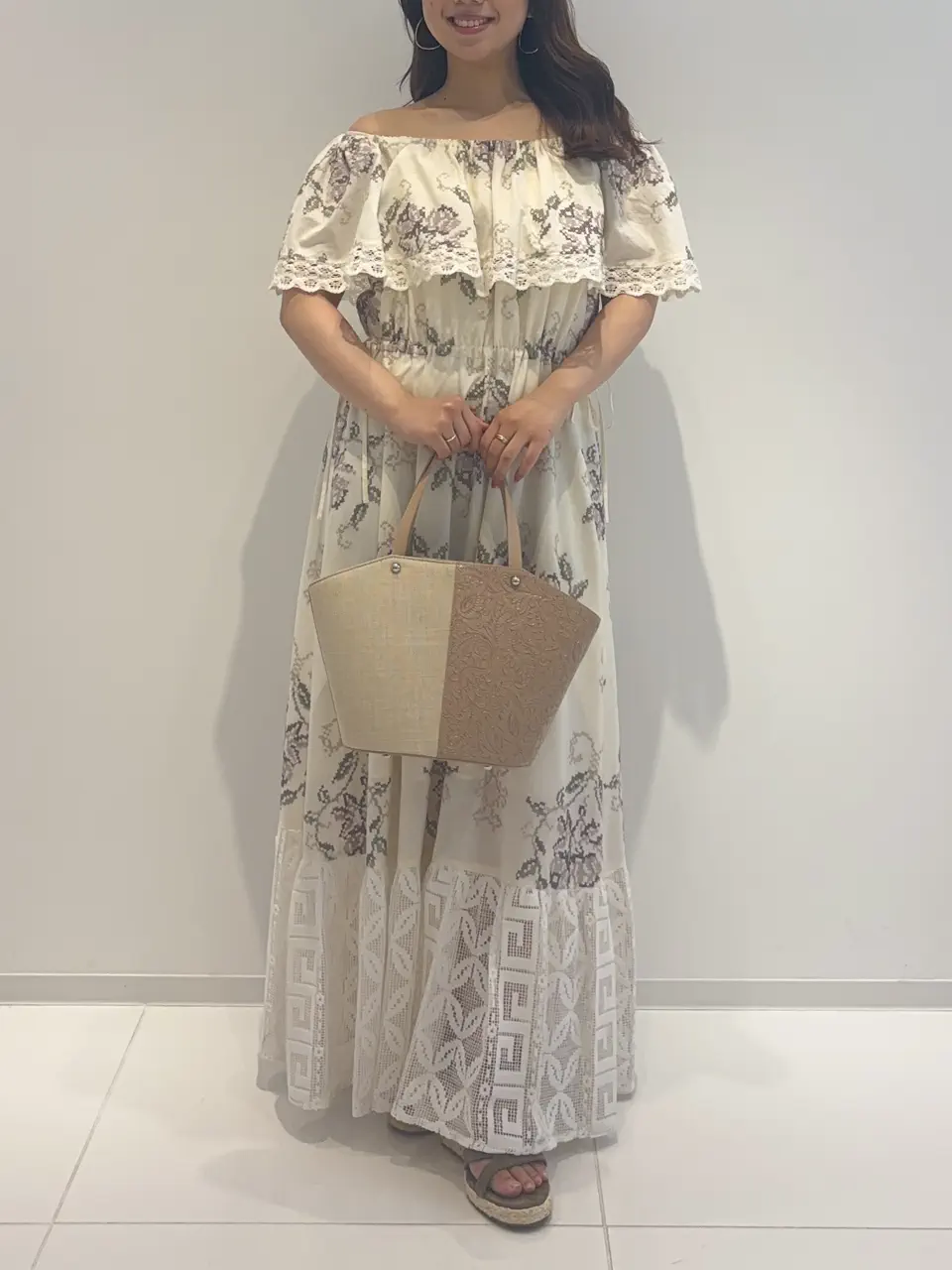 GRACE CONTINENTAL HIGASHIGAWA.R コーディネート画像