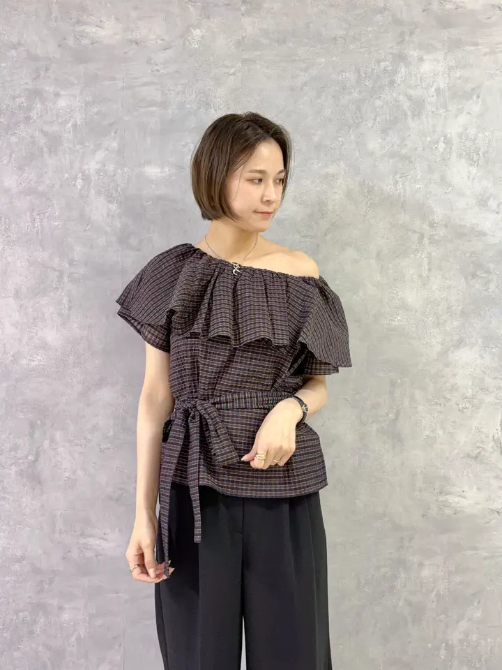 GRACE CONTINENTAL 亀田 未希 コーディネート画像