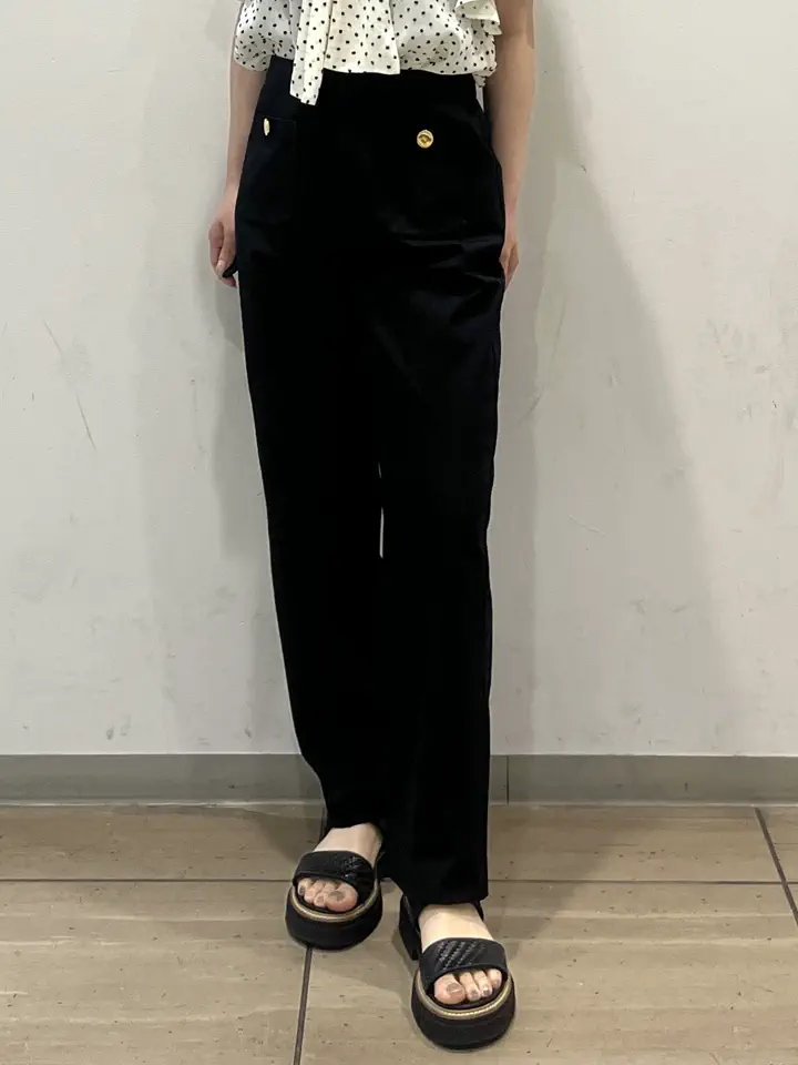 GRACE CONTINENTAL Fujisawa Yuri コーディネート画像