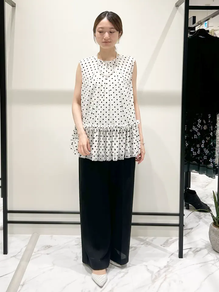 GRACE CONTINENTAL Wakazono コーディネート画像