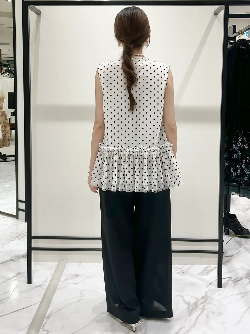 GRACE CONTINENTAL Wakazono コーディネート画像