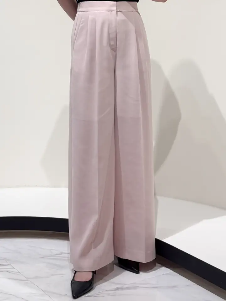GRACE CONTINENTAL 平野 裕華 コーディネート画像