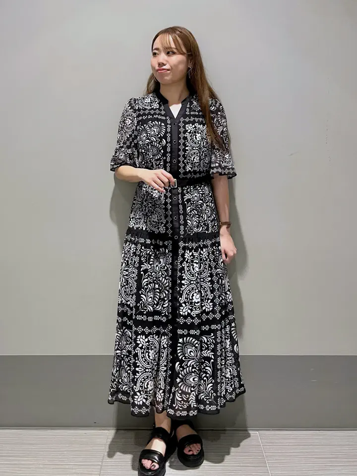 GRACE CONTINENTAL 細川　もなみ コーディネート画像