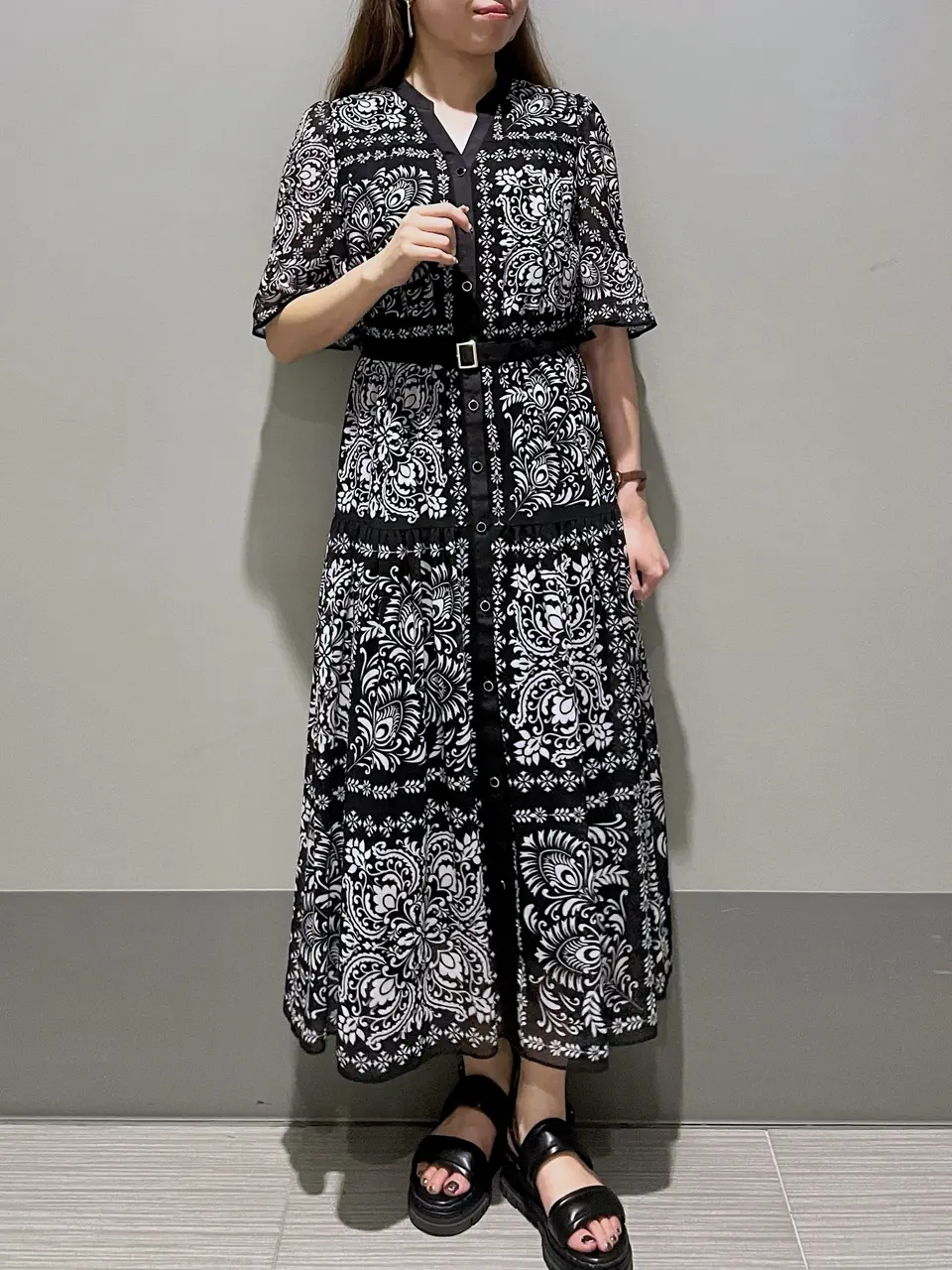 GRACE CONTINENTAL 細川　もなみ コーディネート画像