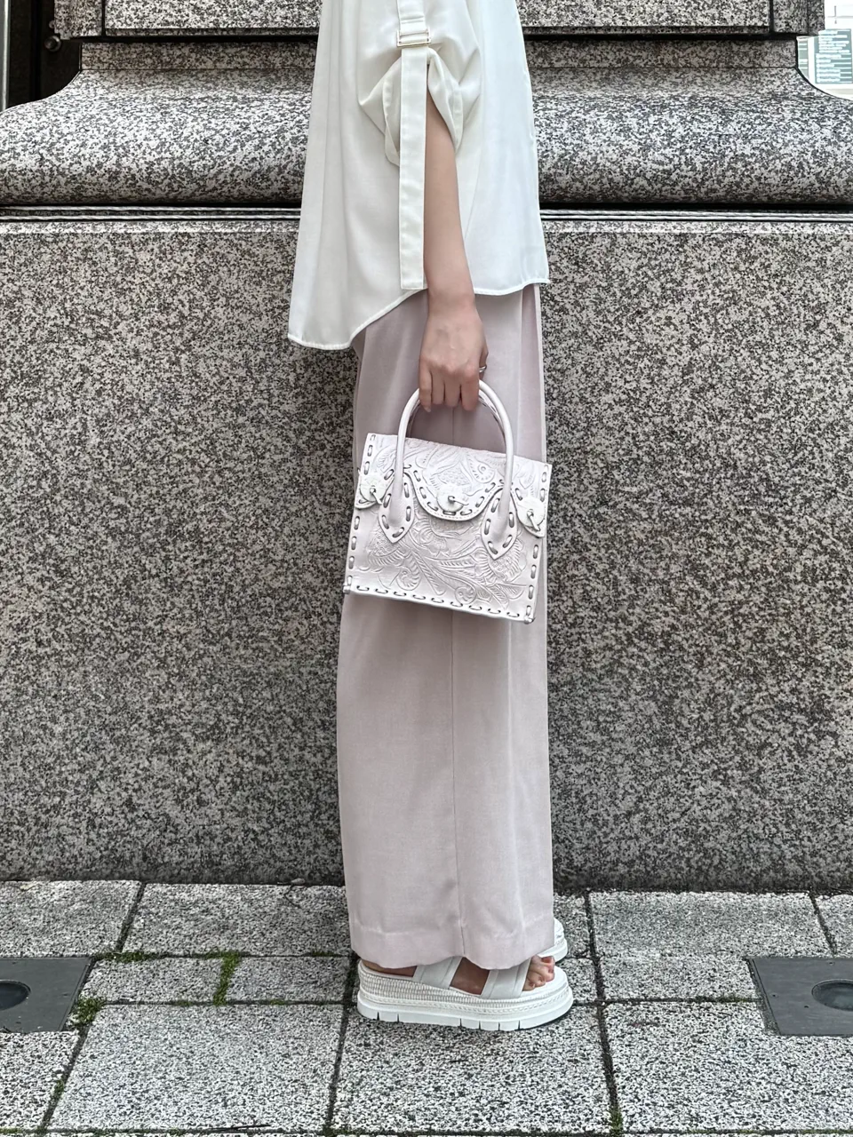 GRACE CONTINENTAL 伊藤　静華 コーディネート画像