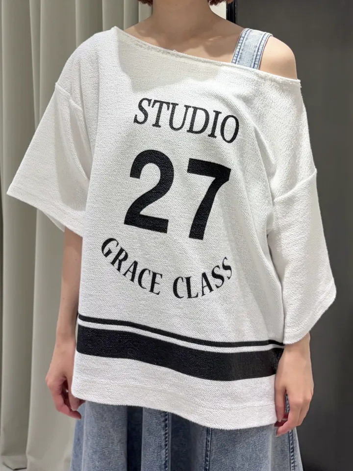 GRACE CONTINENTAL Abe コーディネート画像