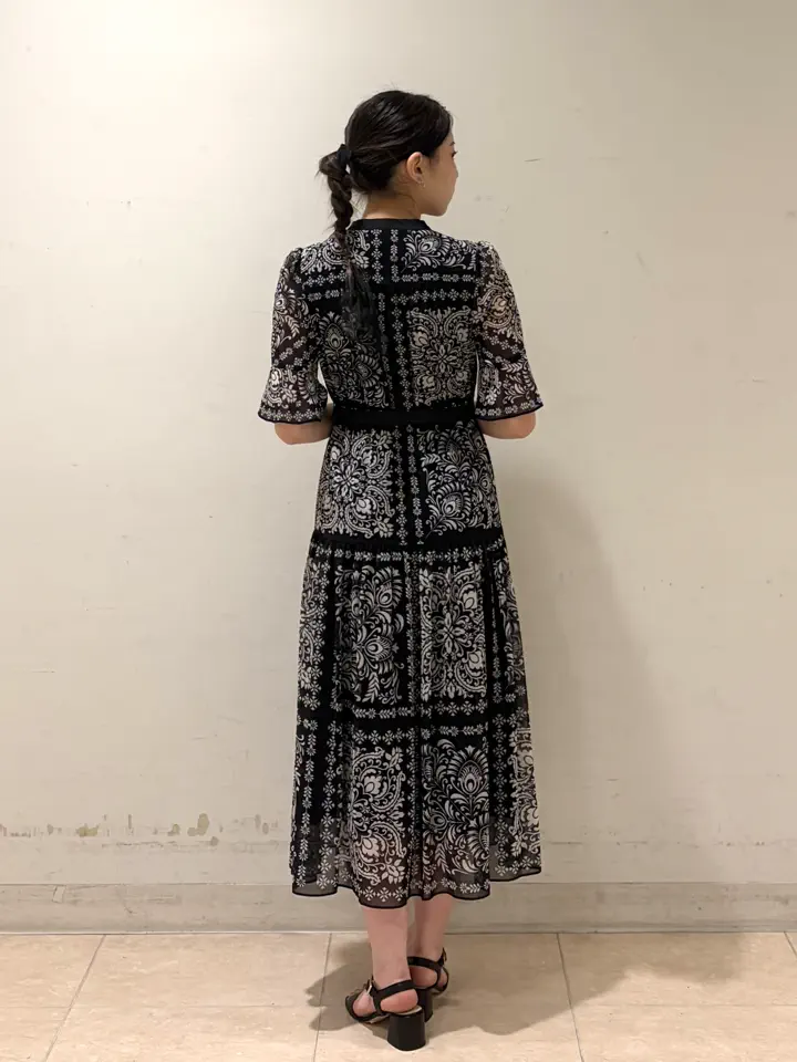 GRACE CONTINENTAL 𝙆𝙄𝙈𝙐 コーディネート画像