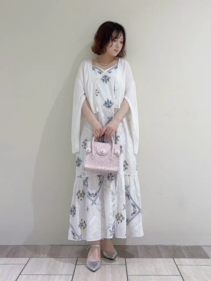 GRACE CONTINENTAL SASAKI コーディネート画像