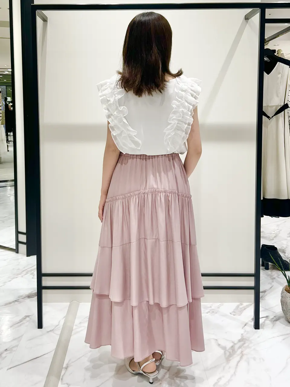 GRACE CONTINENTAL Wakazono コーディネート画像