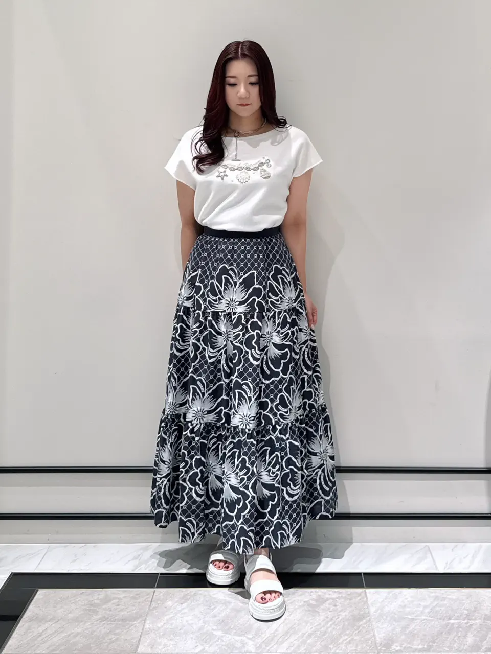  MOMOKO コーディネート画像