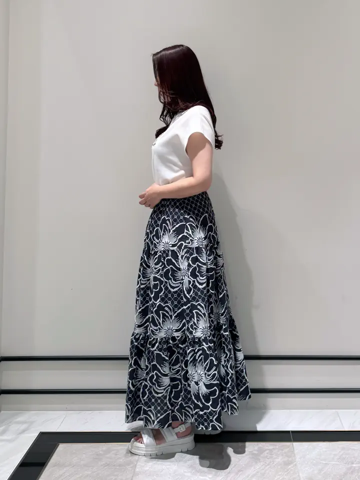 GRACE CONTINENTAL MOMOKO コーディネート画像