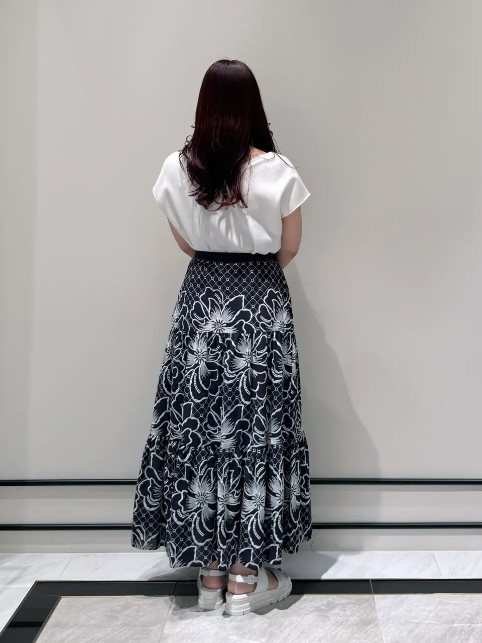 GRACE CONTINENTAL MOMOKO コーディネート画像