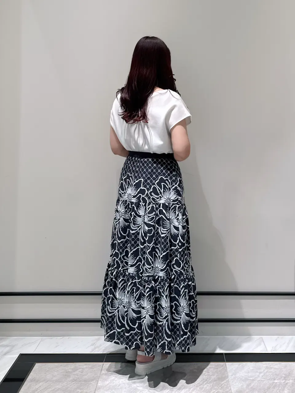GRACE CONTINENTAL MOMOKO コーディネート画像