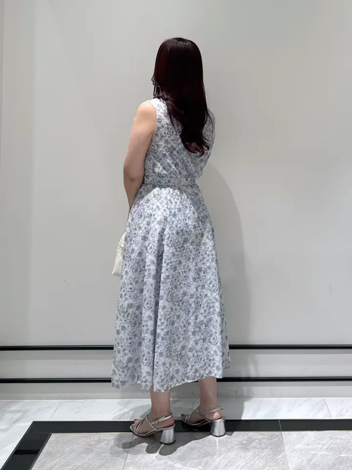 GRACE CONTINENTAL MOMOKO コーディネート画像