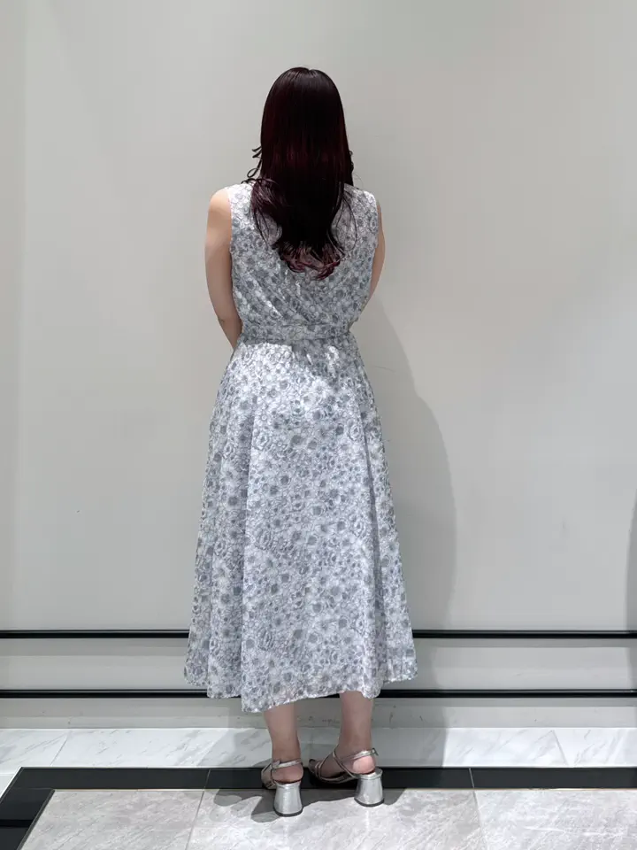 GRACE CONTINENTAL MOMOKO コーディネート画像