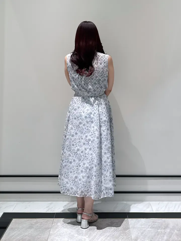 GRACE CONTINENTAL MOMOKO コーディネート画像